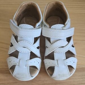 Stride Rite White Leather Toddler Sandals with Hook-and-Loop Strap